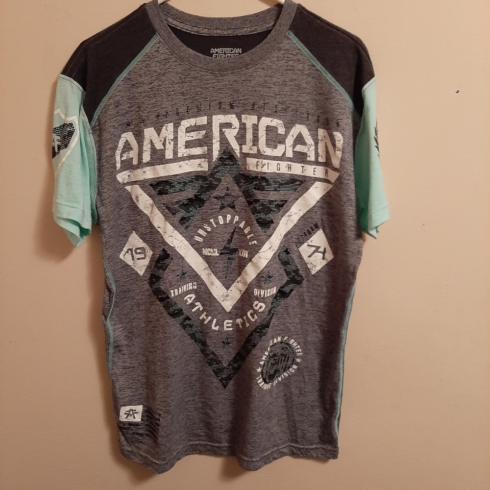 Men's American Fighter t-shirt. Like new. SZ. L